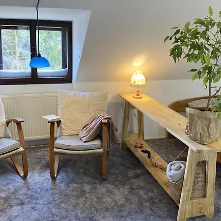 Apartment Male Labe - V Podkrovi